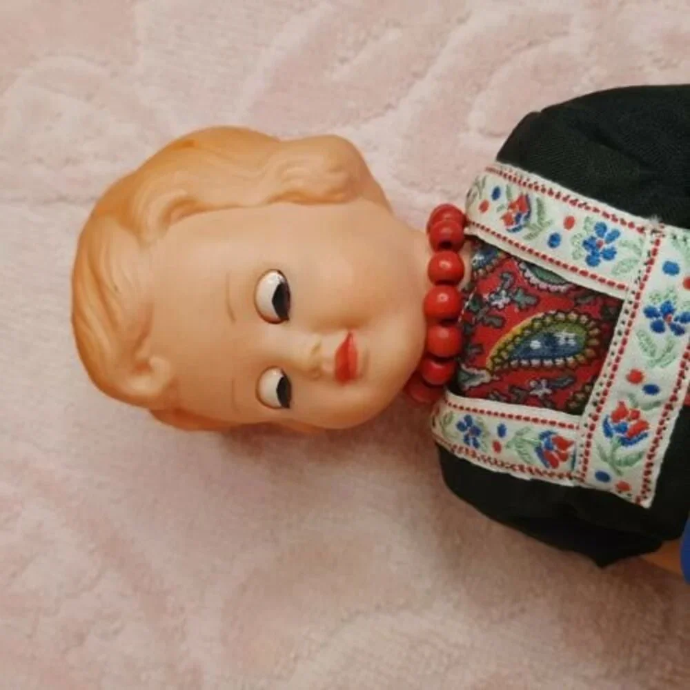 Vtg Genuine Rozetta Doll Amsterdam Holland Souvenir Dolls of the World